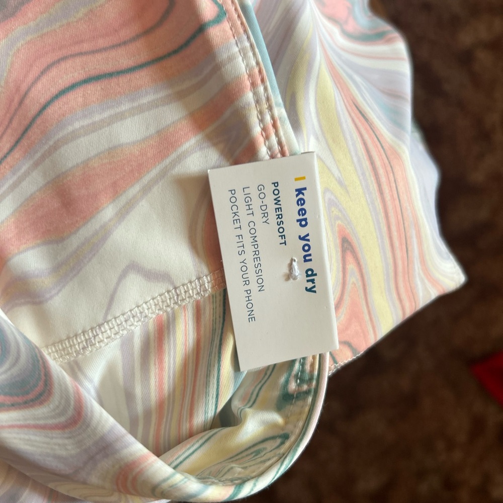 Old Navy Powersoft 7/8 Length Swirl Pattern Leggings - Picture 6 of 7